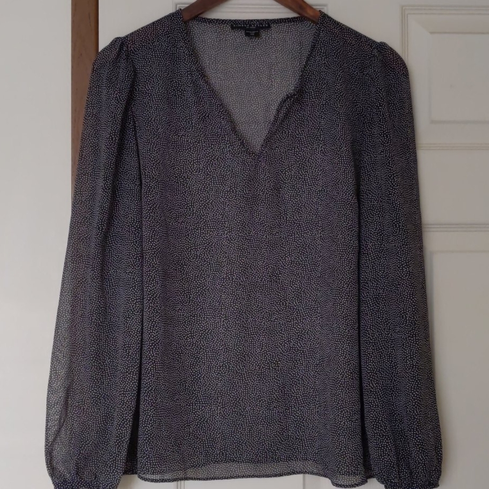 3/4 sleeve black blouse w/ small white polka dots